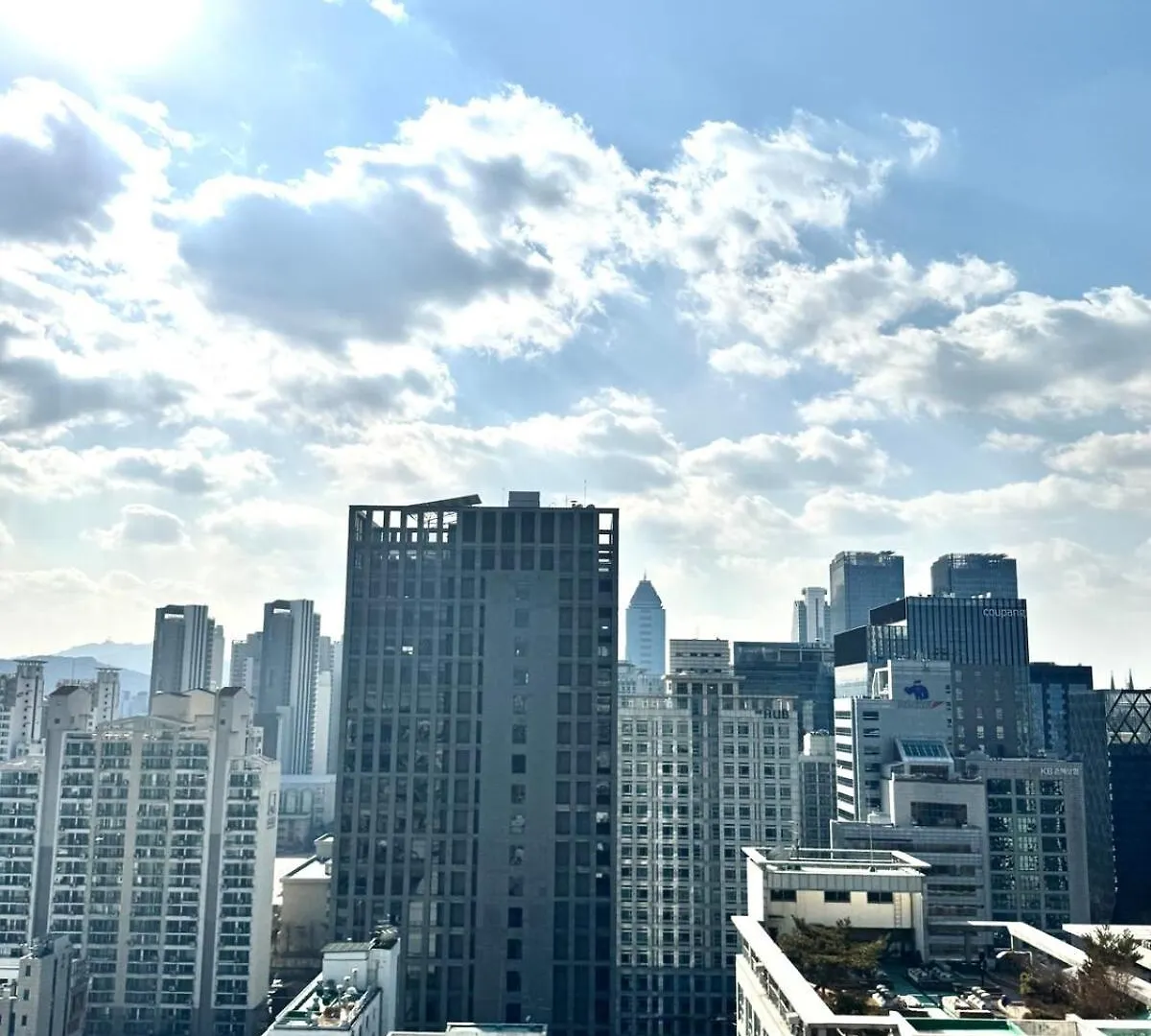 Apartment Gangnam City View & Balcony Seoul